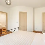 Villa Casale Grottini 8, Emma