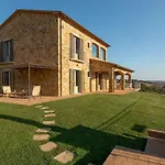 Casale Grottini 8, Emma Manciano