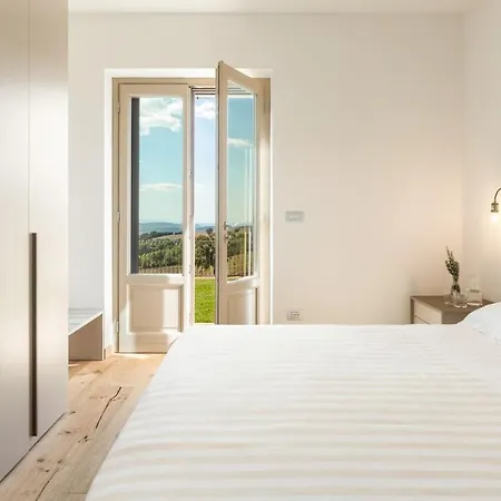 Casale Grottini 8, Emma Villa *