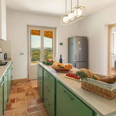 فيلة Casale Grottini 8, Emma مانشانو